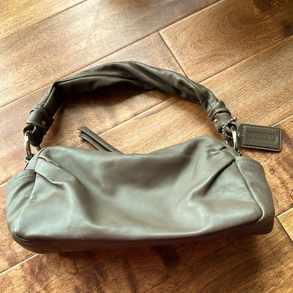 COACH PARKER Mushroom Leather Shoulder Handbag w/ Silver hardware - like new!